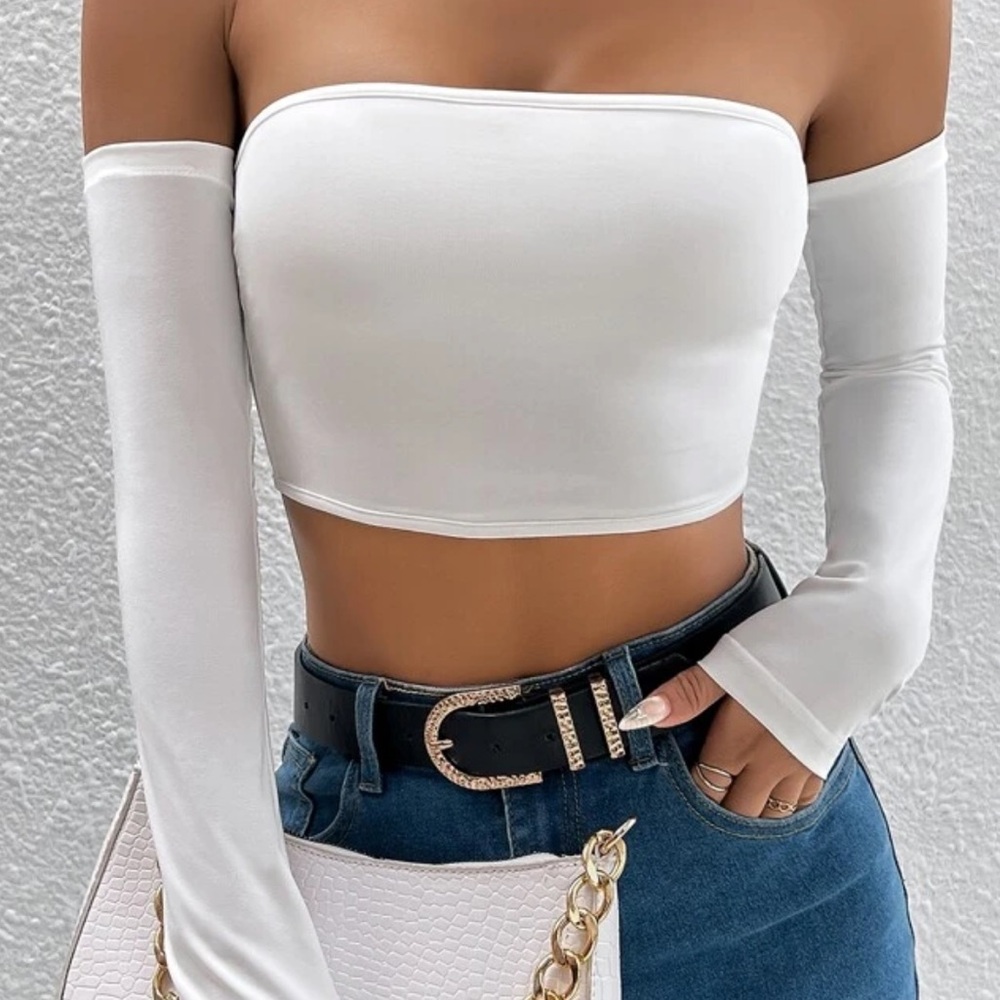 White off the shoulder long sleeve top size L